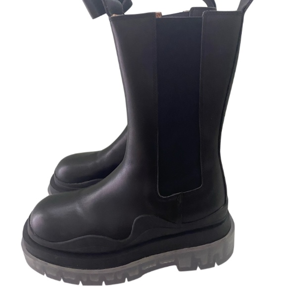 Ducie London Piper Chelsea Boots, New! - Picture 1 of 3